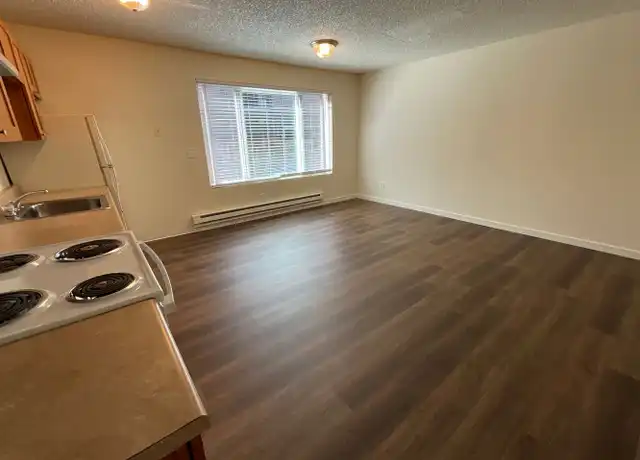 Property at 2140 N 112th St Unit 208, Seattle, WA, 98133, 1 bed, 1 bath, [object Object]