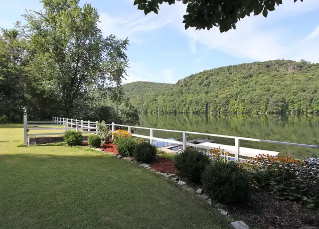 Property at 29 Lavelle Ave, New Fairfield, CT, 06812, 1 bed, 1 bath, [object Object]