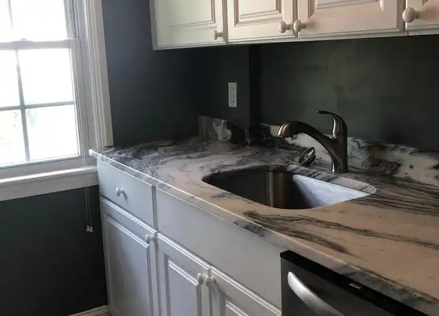 Property at 141 W Wayne Ave, Wayne, PA, 19087, 2 beds, 1 bath, [object Object]