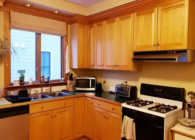 Property at 40 Evergreen St, Jamaica Plain, MA, 02130, 2 beds, 1 bath, [object Object]