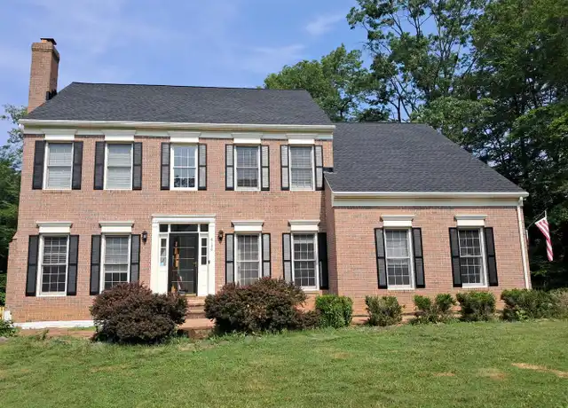 Property at 6120 Lost Colony Dr, Woodbridge, VA, 22193, 5 beds, 3.5 baths, [object Object]