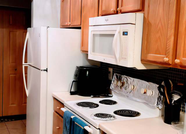 Photo of 7413 Brookdale Dr Unit 1, Darien, IL 60561