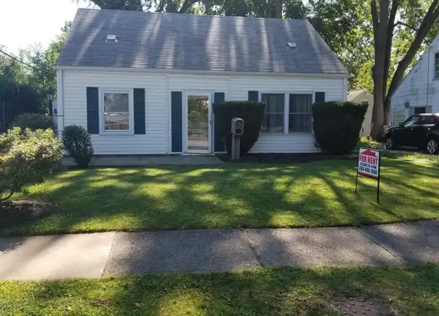Property at 1995 Searl St, Cuyahoga Falls, OH, 44221, 3 beds, 1 bath, [object Object]