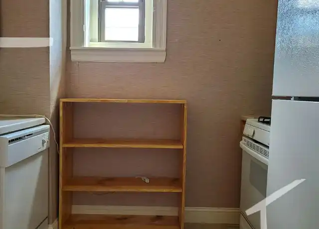 Property at 111 St Paul St, Brookline, MA, 02446, 2 beds, 1 bath, [object Object]