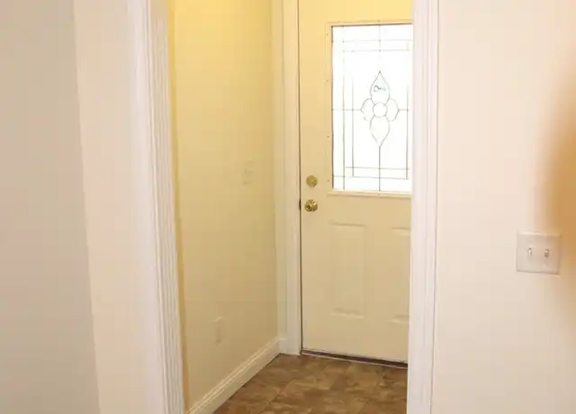 Property at 2345 Meadowpoint Dr, Troy, OH, 45373, 3 beds, 2.5 baths, [object Object]