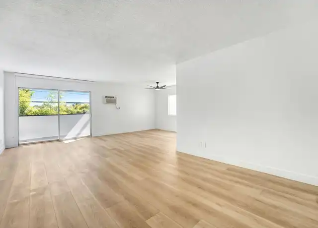 Property at 1140 N Ogden Dr, West Hollywood, CA, 90046, 1 bed, 1 bath, [object Object]