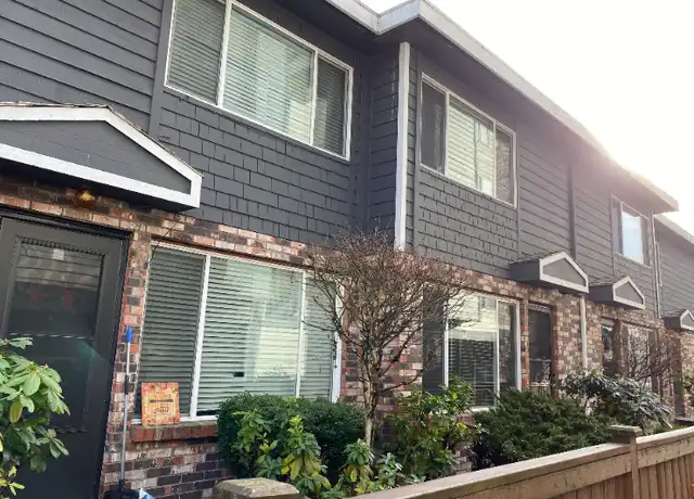 Property at 1220 N 137th St Unit 4, Seattle, WA, 98133, 2 beds, 1.5 baths, [object Object]