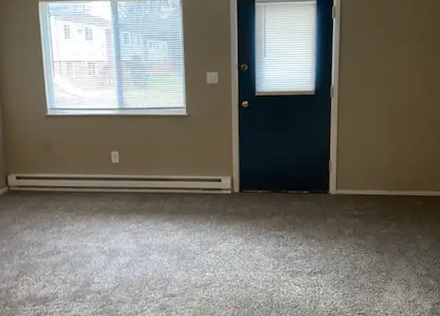 Property at 138 Gluck St, Youngstown, OH, 44505, 2 beds, 1 bath, [object Object]