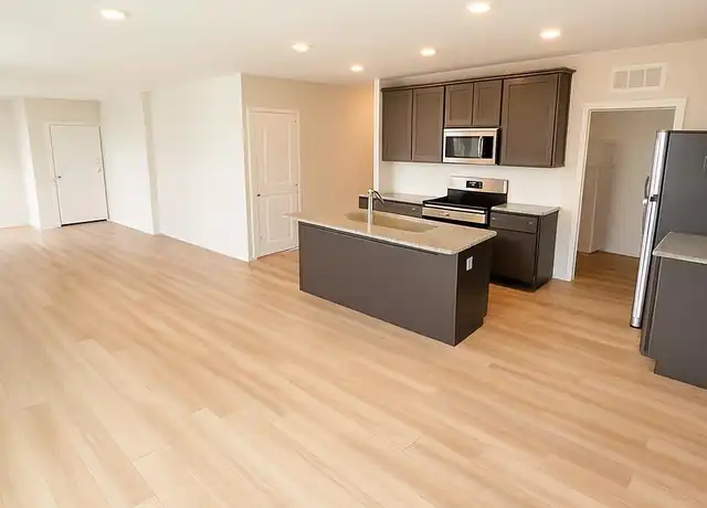 Property at 311 Tower Ridge Cir Unit 226, Scotchtown, NY, 10941, 2 beds, 2 baths, [object Object]