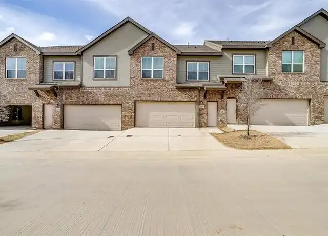 Property at 544 W Lake Dr, Weatherford, TX, 76087, 3 beds, 2.5 baths, [object Object]