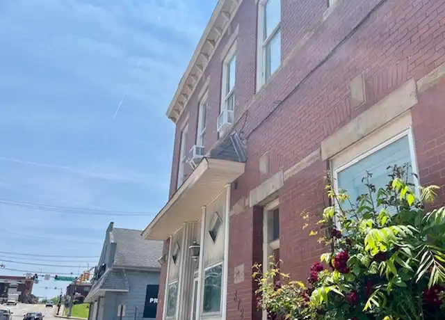 Property at 372 Washington Ave, Bridgeville, PA, 15017, 1 bed, 1 bath, [object Object]