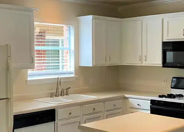Property at 11241 Pardoners Tale Ln, Austin, TX, 78748, 3 beds, 3 baths, [object Object]