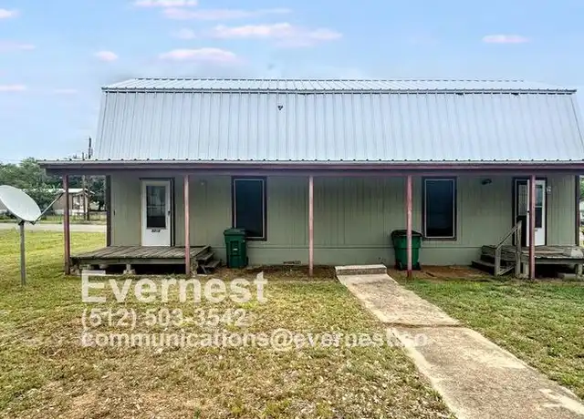 Property at 801 W Navarro St Unit A, Llano, TX, 78643, 1 bed, 1 bath, [object Object]