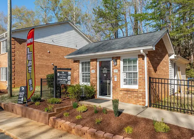 Photo of 4132 Gardner Ridge Dr, Gastonia, NC 28056