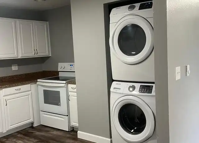 Property at 505 S Olympia St Unit 505 H4, Kennewick, WA, 99336, 3 beds, 1 bath, [object Object]