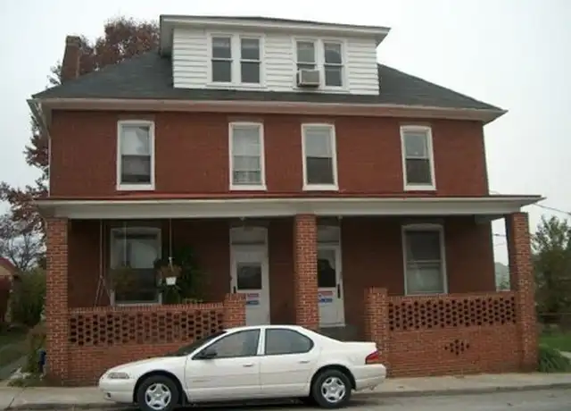 Property at 257 Walnut St Apt 2, Shippensburg, PA, 17257, 3 beds, 1 bath, [object Object]