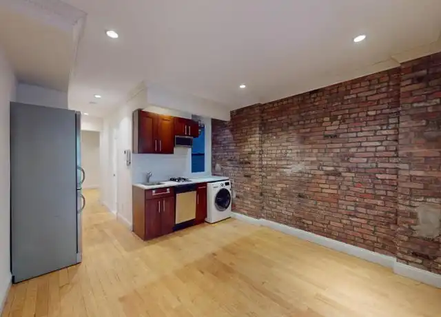 Property at 610 E 9th St, New York, NY, 10009, 2 beds, 1 bath, [object Object]