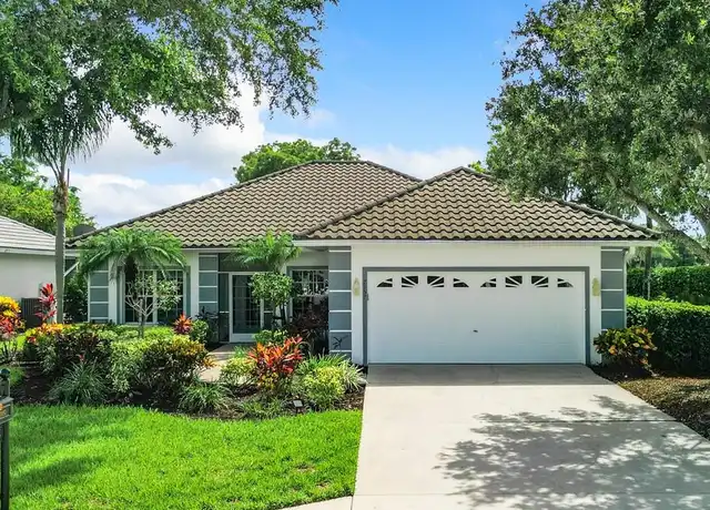 Property at 7157 Falcons Glen Blvd, Naples, FL, 34113, 3 beds, 2 baths, [object Object]