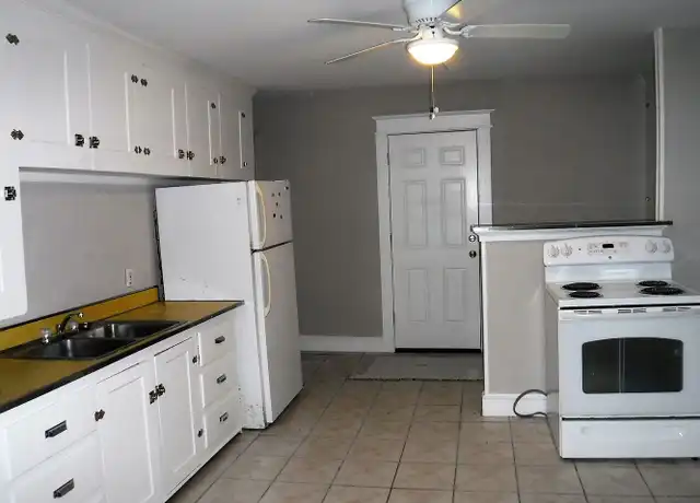Property at 1009 Main St Unit 1011 2nd floor, Dickson City, PA, 18519, 3 beds, 1 bath, [object Object]