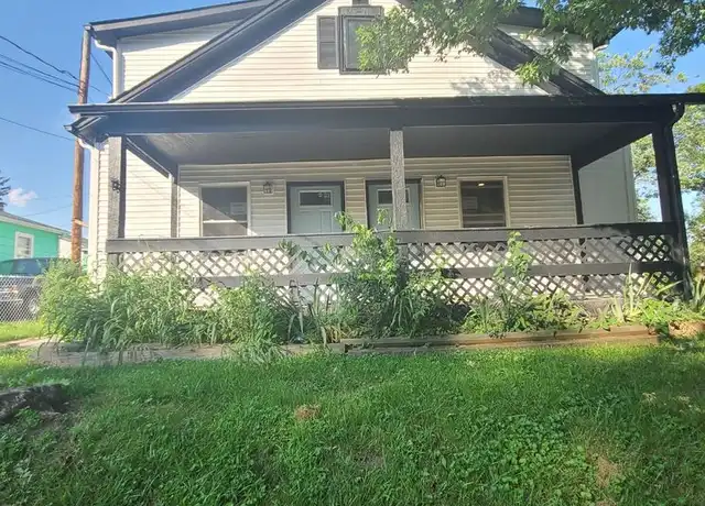 Property at 226 S Oak St Unit 1, London, OH, 43140, 3 beds, 1 bath, [object Object]