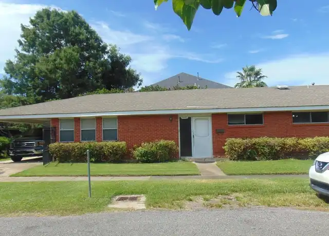 Property at 3605 Elgin St, Metairie, LA, 70001, 3 beds, 2 baths, [object Object]