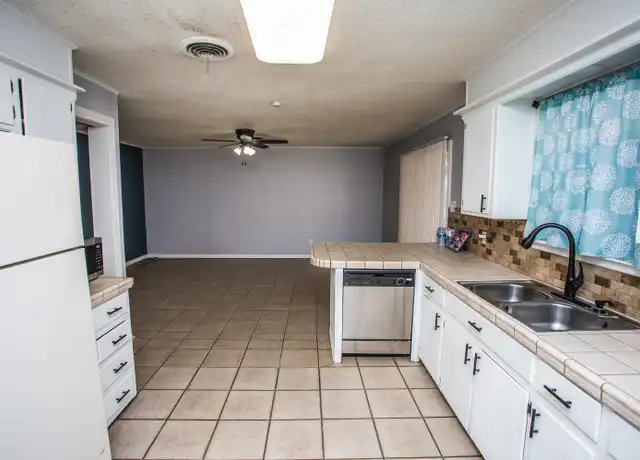 Property at 5501 9th St, Lubbock, TX, 79416, 4 beds, 2 baths, [object Object]
