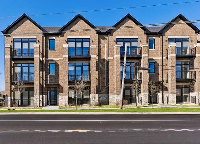 Photo of 790 E Irving Park Rd Unit 1W, Roselle, IL 60172