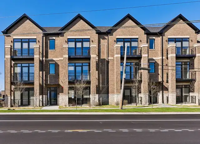 Property at 790 E Irving Park Rd Unit 1W, Roselle, IL, 60172, 2 beds, 2 baths, [object Object]