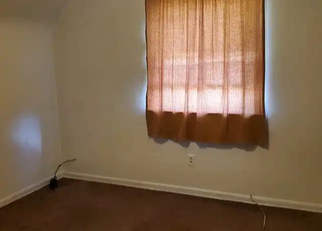 Property at 506 E 126th St Unit 3rd floor, Cleveland, OH, 44108, 1 bed, 1 bath, [object Object]