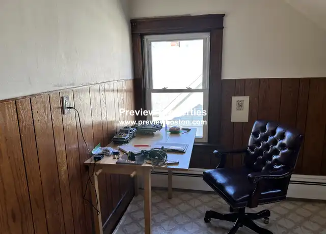 Property at 84 Walker St Unit 3P, Newton, MA, 02460, 4 beds, 1 bath, [object Object]