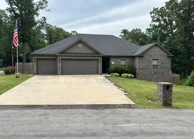 Property at 1 Hermitage Ln, Bella Vista, AR, 72715, 3 beds, 2 baths, [object Object]