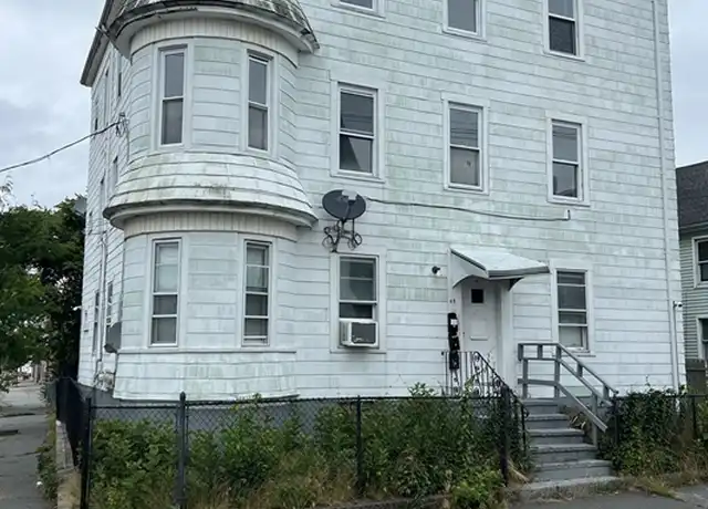 Property at 49 Division St Unit 2, New Bedford, MA, 02744, 4 beds, 1 bath, [object Object]