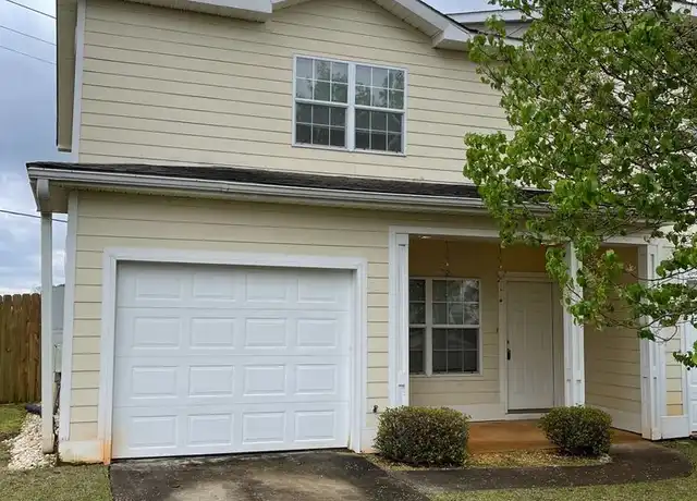 Property at 9 Courtyard Way, Enterprise, AL, 36330, 3 beds, 2.5 baths, [object Object]