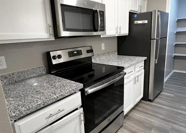 Property at 9700 Leawood Blvd Unit 7/16, Houston, TX, 77099, 2 beds, 2 baths, [object Object]