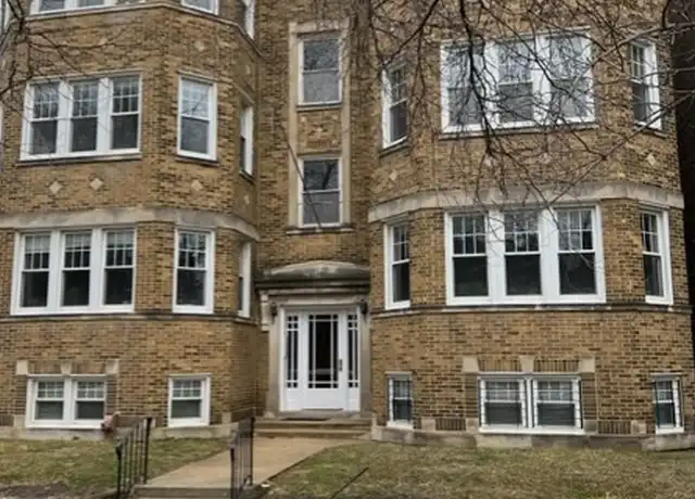 Property at 1406 W Warner Ave Unit 2E, Chicago, IL, 60613, 2 beds, 1 bath, [object Object]