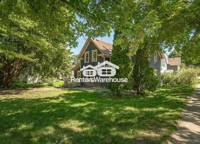 Property at 320 4th St W, Hastings, MN, 55033, 3 beds, 1.5 baths, [object Object]