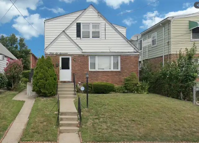 Property at 136-17 62nd Ave Unit 2, Flushing, NY, 11367, 2 beds, 1 bath, [object Object]