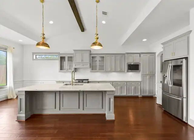 Property at 1538 Thornton Rd, Houston, TX, 77018, 4 beds, 3.5 baths, [object Object]