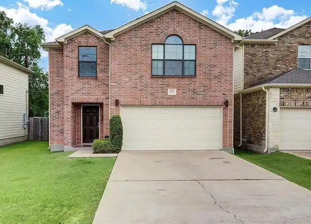 Property at 827 E 36th St, Houston, TX, 77022, 3 beds, 2.5 baths, [object Object]