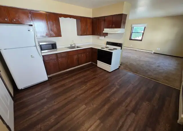 Property at 847 N Hastings Way Unit A, Eau Claire, WI, 54703, 2 beds, 1 bath, [object Object]