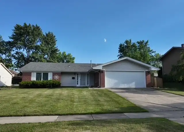 Property at 1025 Mayfield Ln, Hoffman Estates, IL, 60169, 3 beds, 2 baths, [object Object]