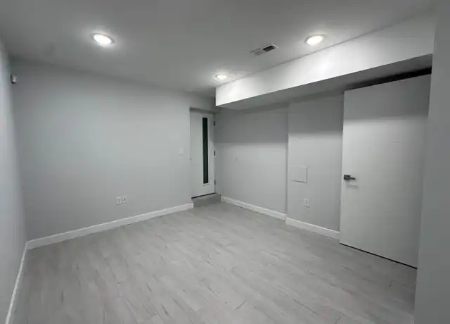 Property at 2224 N Franklin St Unit B, Philadelphia, PA, 19133, 2 beds, 2 baths, [object Object]