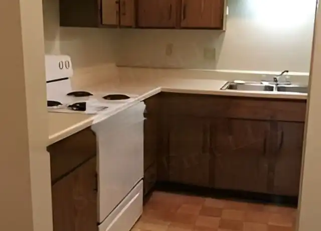 Property at 101 Johnson Dr #103, Buffalo, MO, 65622, 2 beds, 1 bath, [object Object]