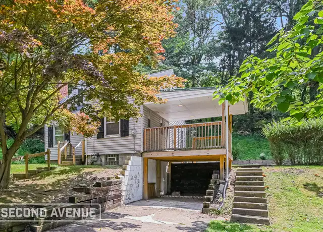 Property at 915 W Sutter Rd, Glenshaw, PA, 15116, 3 beds, 2 baths, [object Object]