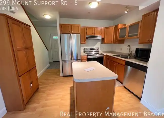 Property at 299 Mount Support Rd #5, Lebanon, NH, 03766, 3 beds, 3 baths, [object Object]