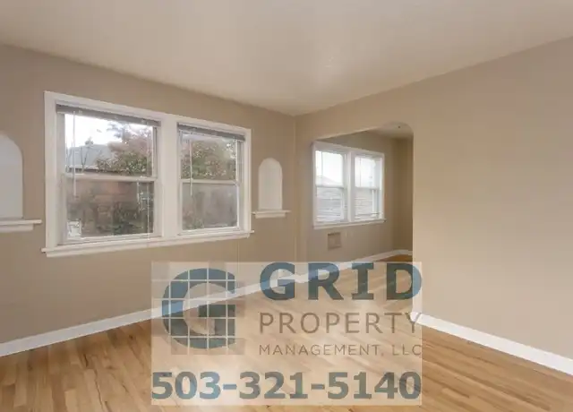 Property at 9628 SE Holgate Blvd, Portland, OR, 97266, 2 beds, 1 bath, [object Object]