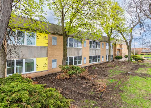 Photo of 400 S Main Pl Unit A12, Carol Stream, IL 60188