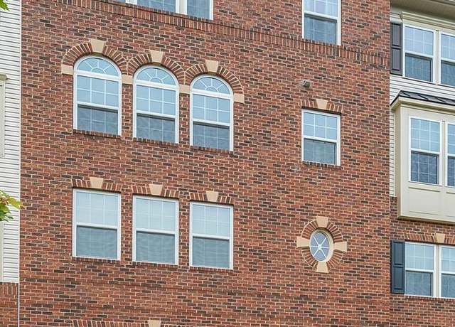 Photo of 7548 Brunson Cir Unit 171, Gainesville, VA 20155