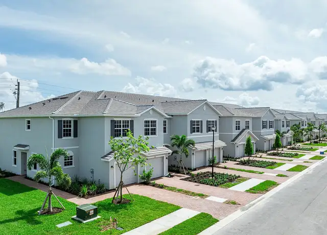 Photo of 1910 Papaya Ln, Naples, FL 34120