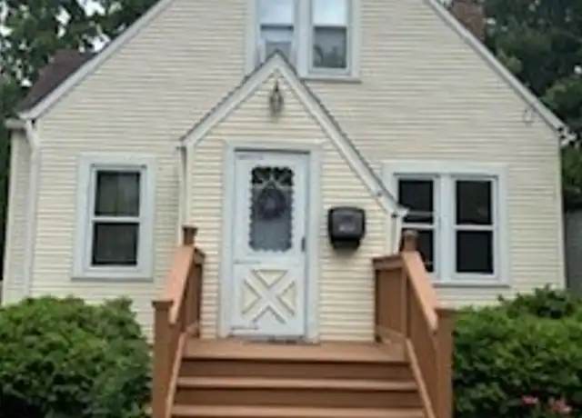 Property at 1805 Winchester St, Madison, WI, 53704, 3 beds, 1.5 baths, [object Object]